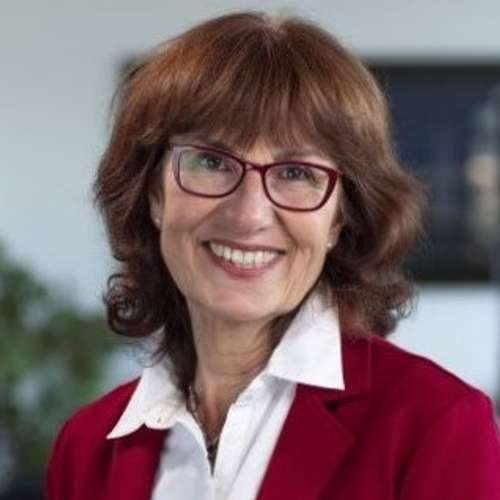 Jale Kurtulus: Finanzen & Personal Das Aribas-Team stellt sich vor